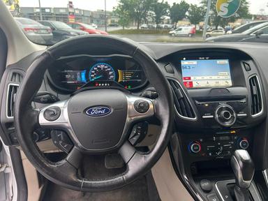 Ford Focus 2018 - Thumbnail 2